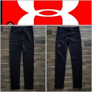 Under Armour with a slight interior fleeced black leggings girls size Small